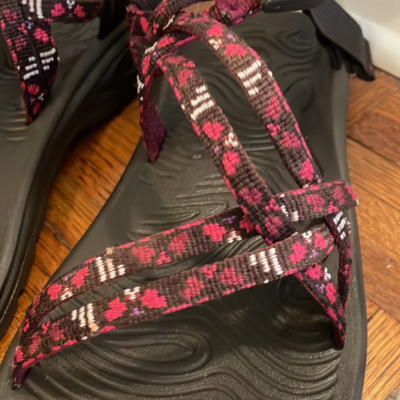 Raspberry Chacos - Picture 2 of 6